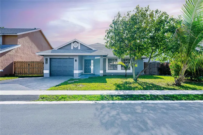 3102 Nw 123rd Ter, FL