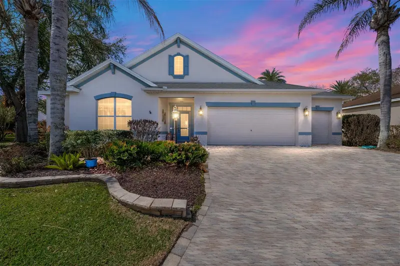 646 Stratford Ln, FL