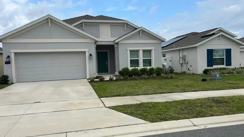913 Laurel View Way, FL
