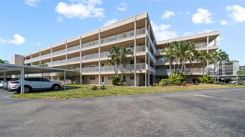 9950 62nd Ter N #404, FL