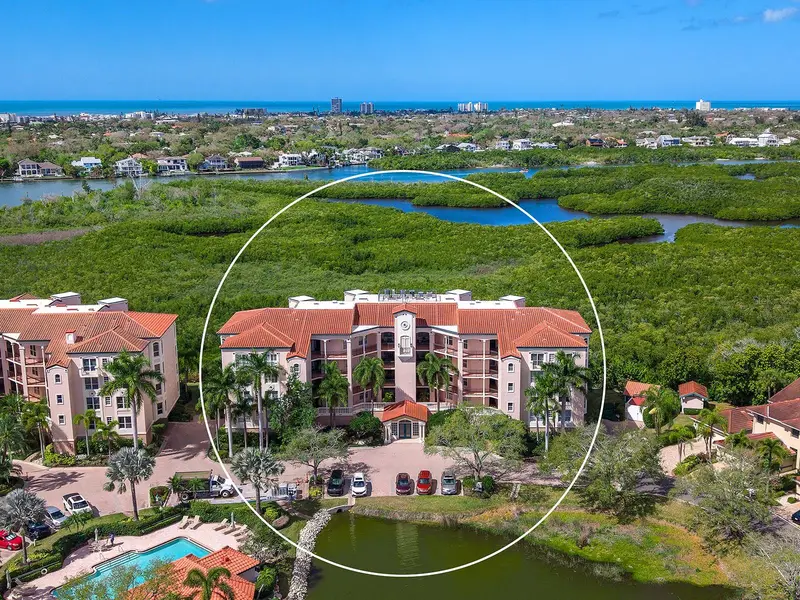 5420 Eagles Point Cir #106, FL