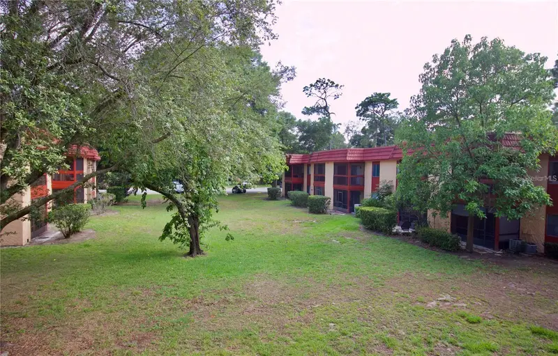 2812 N Powers Dr #72, FL