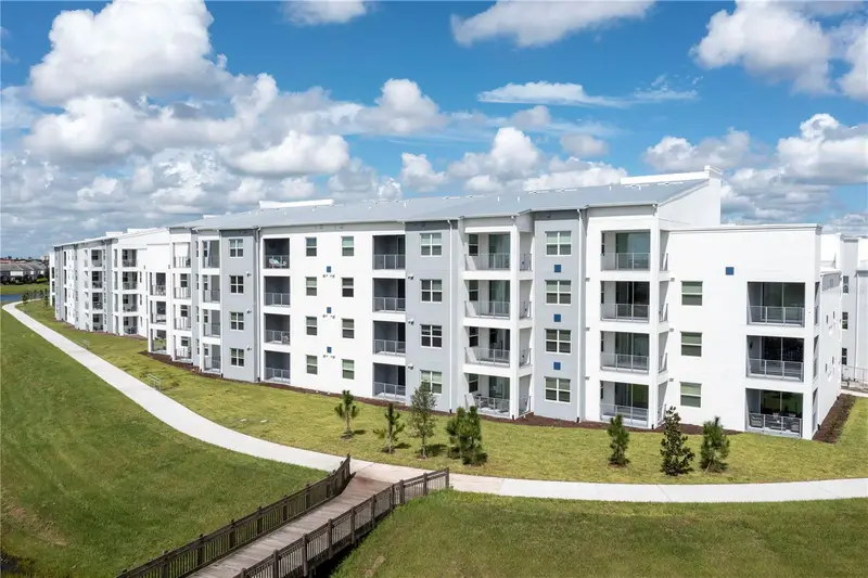 3161 Paradox Cir #403, FL