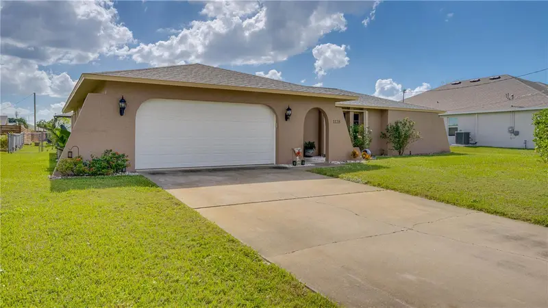 1128 Se 29th Ter, FL