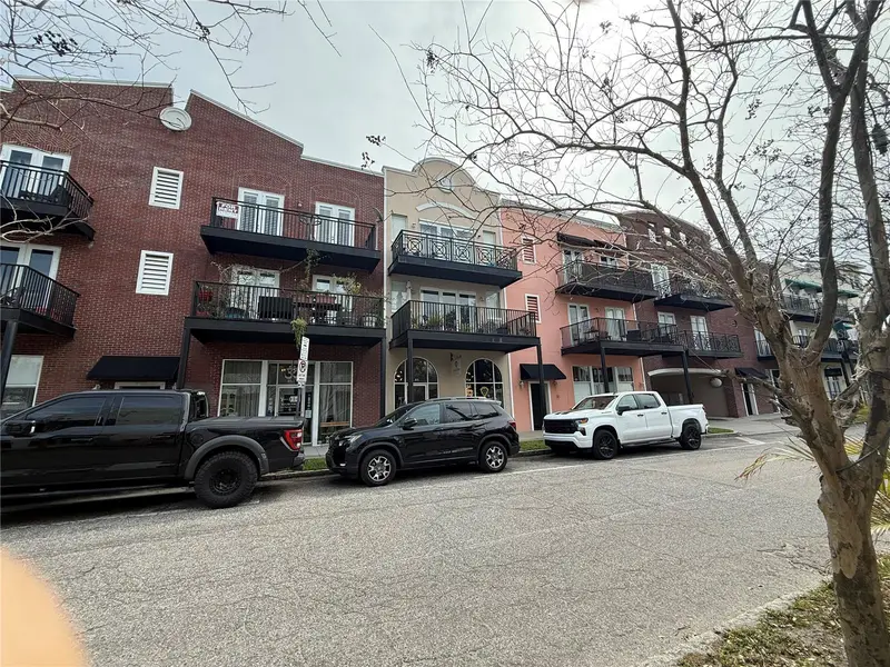 2002 E 5th Ave #302, FL