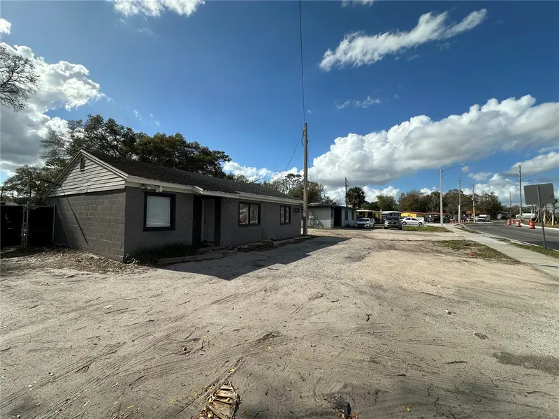1020 N Pine Hills Rd, FL