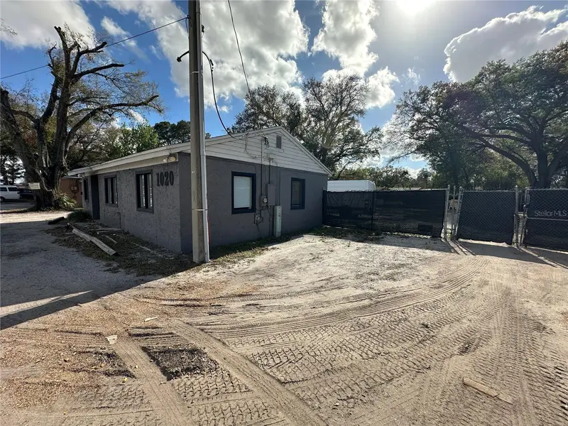 1020 N Pine Hills Rd, FL
