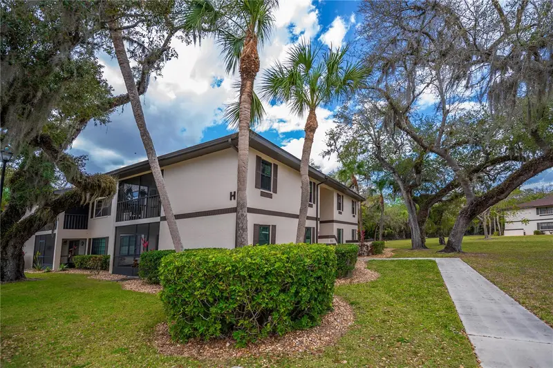 19505 Quesada Ave #H101, FL
