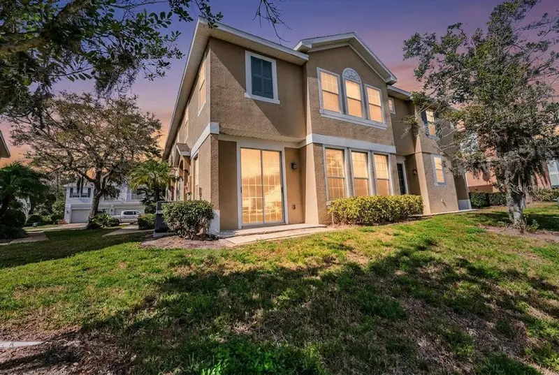 8512 Shallow Creek Ct, FL