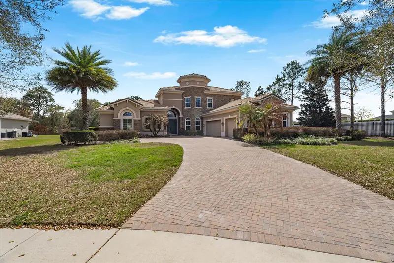18002 Bellezza Dr, FL