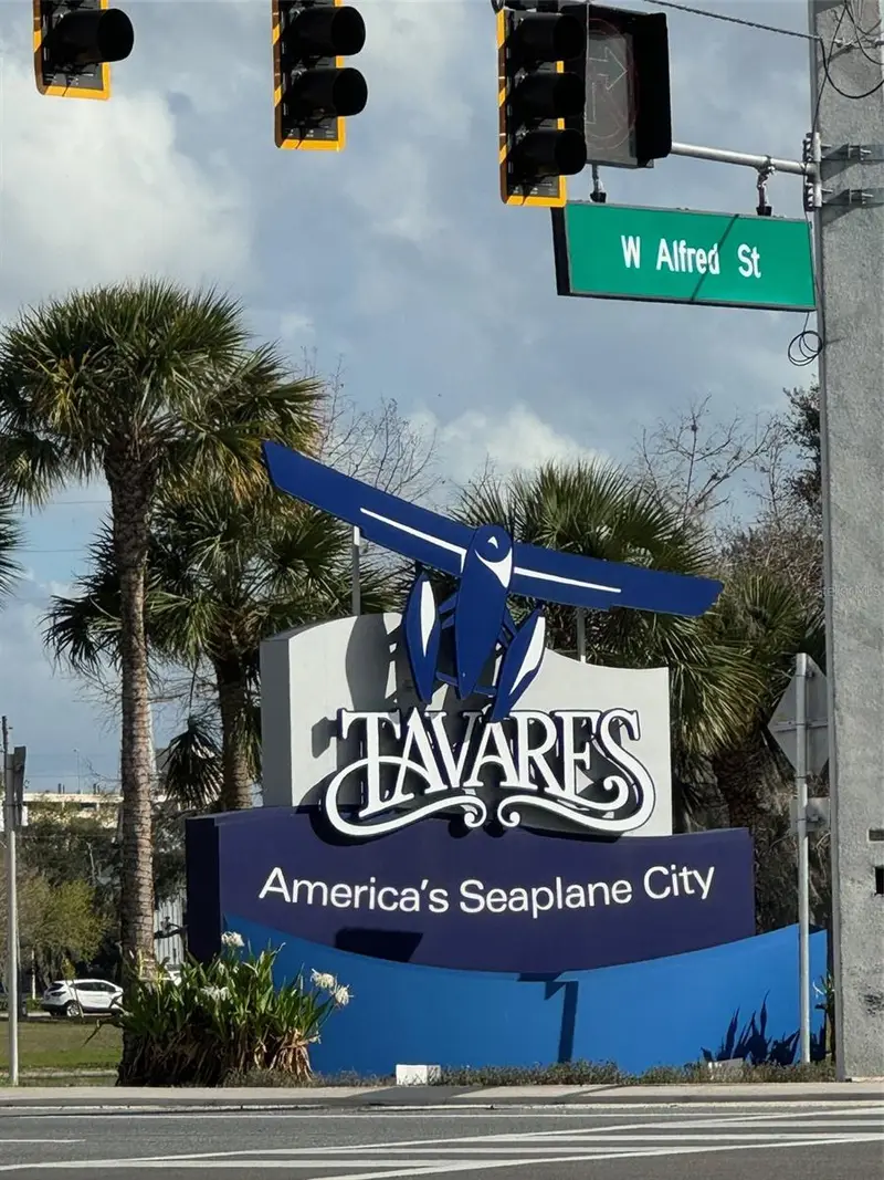 Cove Rd, FL
