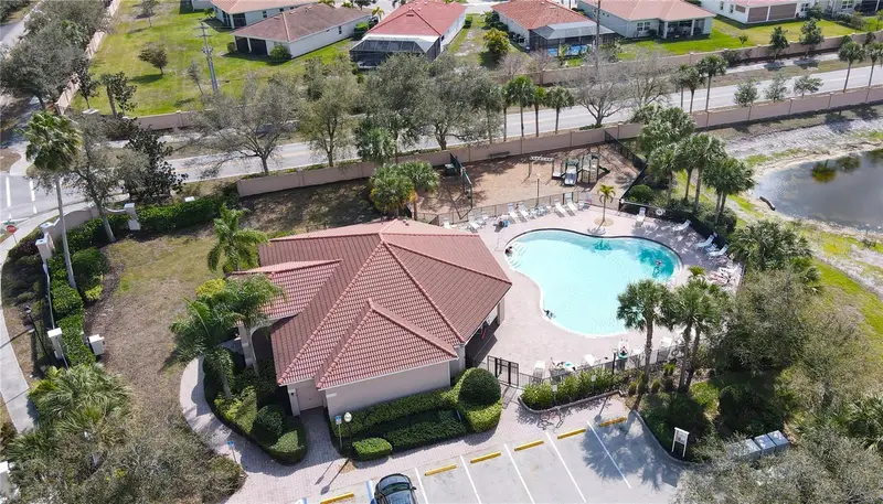 3704 Pebble Ter, FL