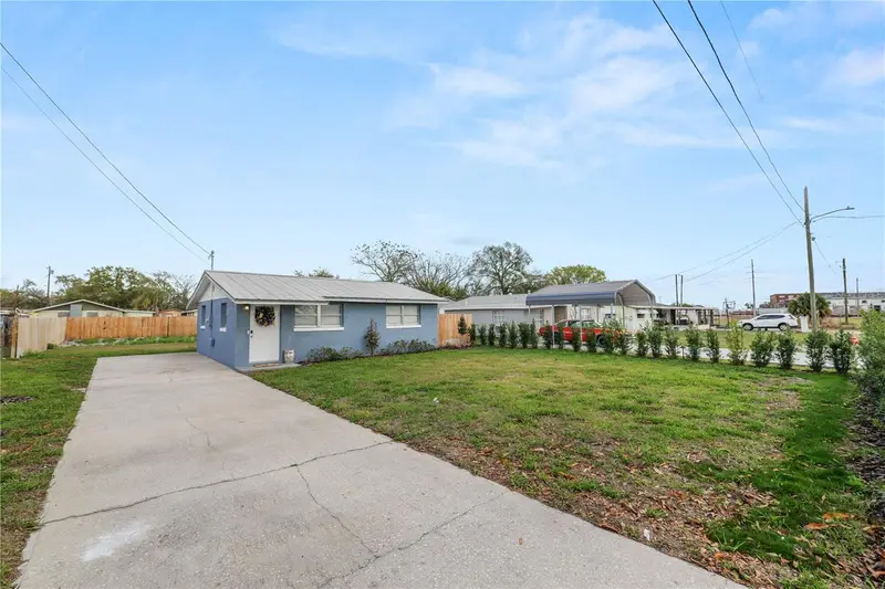 272 Avenue A, FL
