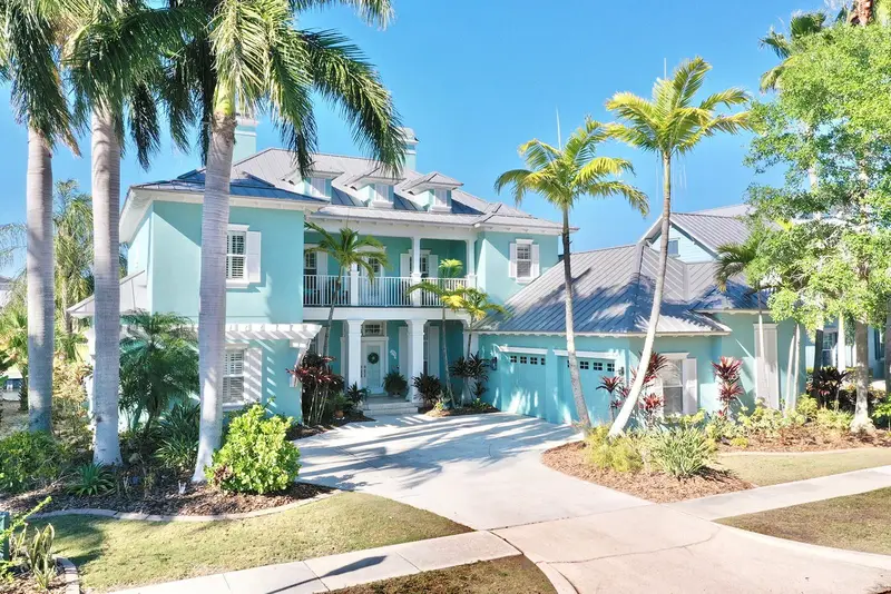 615 Islebay Drive, FL