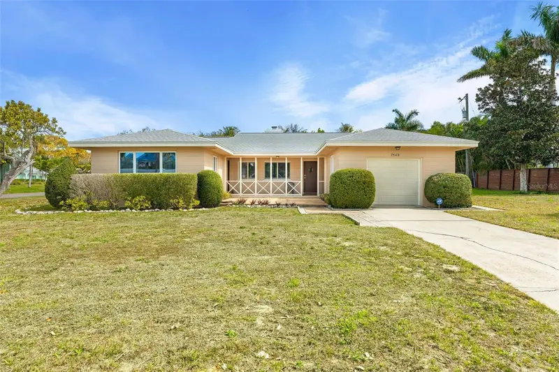 7549 Westmoreland Dr, FL