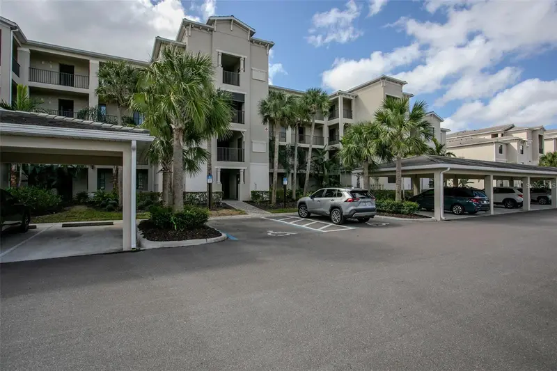 18028 Gawthrop Dr #402, FL