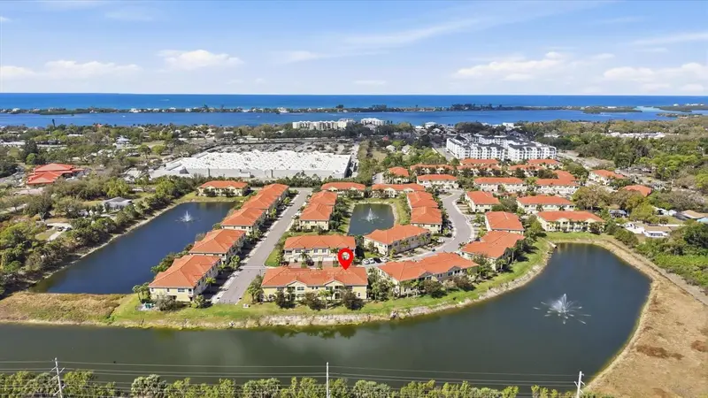 4304 Expedition Way Way #105, FL