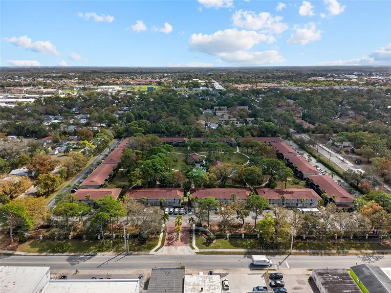 930 La Costa Cir #2, FL