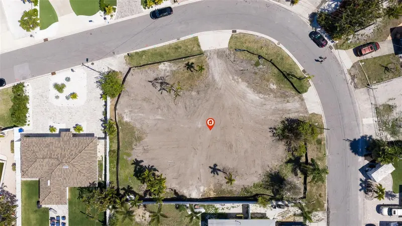 911 Boca Ciega Isle Dr, FL