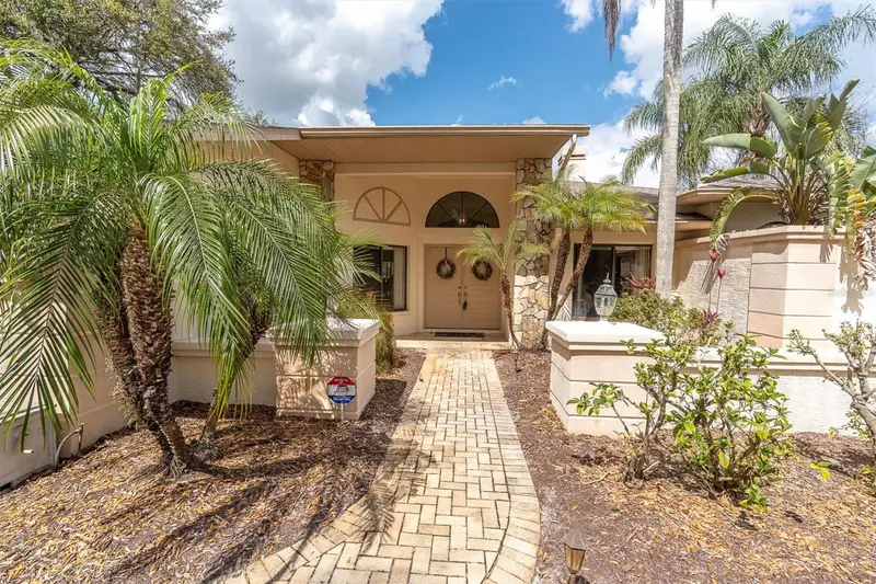 8823 Crescent Forest Blvd, FL