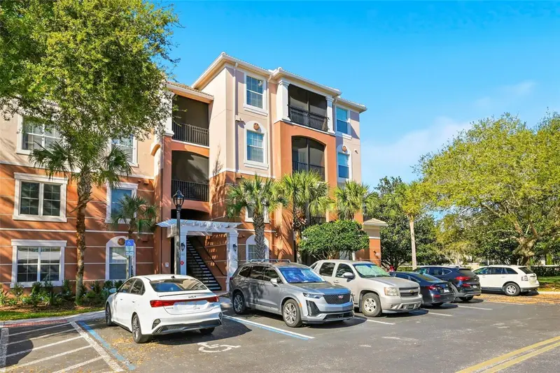 1357 Venezia Ct #303, FL