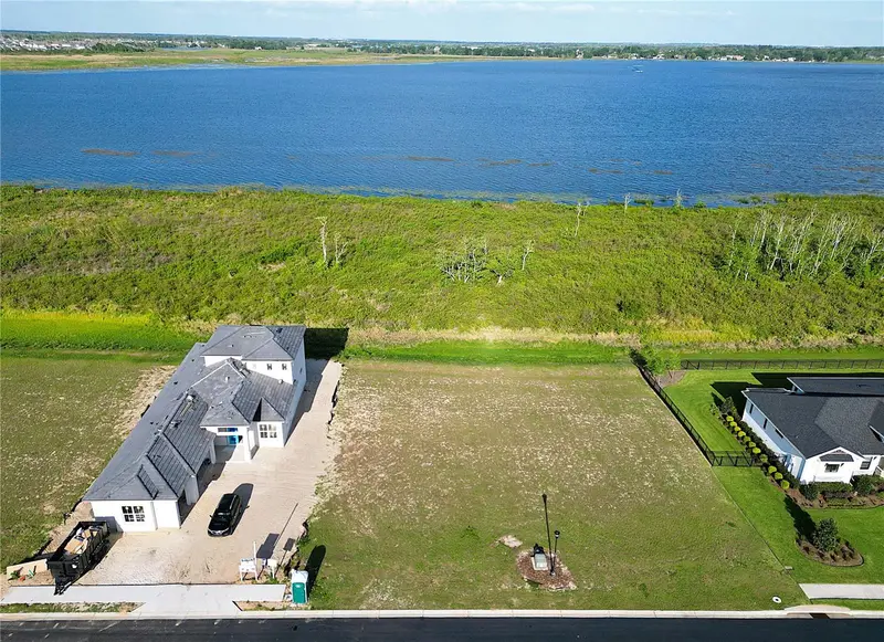 332 Caladium Ave, FL