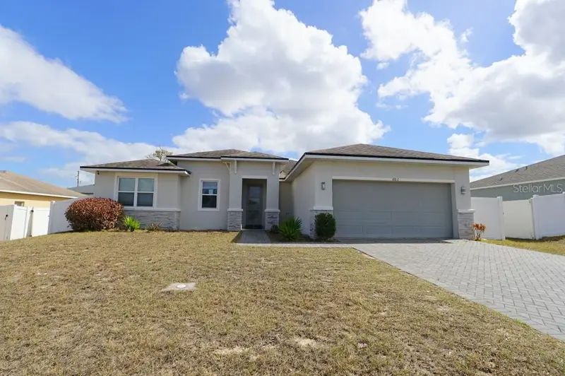 880 Colville Dr, FL