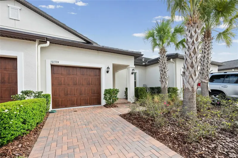 10374 Echo Dock Loop, FL