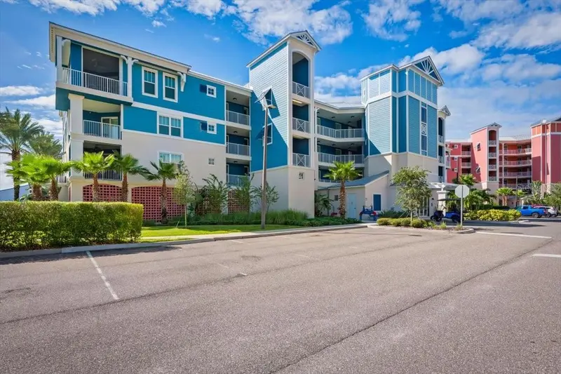 1 Riverwalk Dr #303, FL