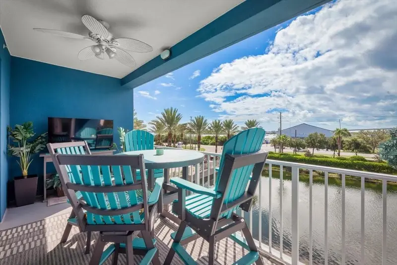 1 Riverwalk Dr #303, FL