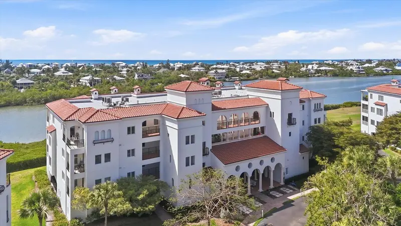 11160 Hacienda Del Mar Blvd #D-303, FL