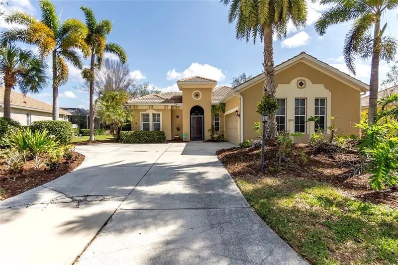408 Park Trace Blvd, FL