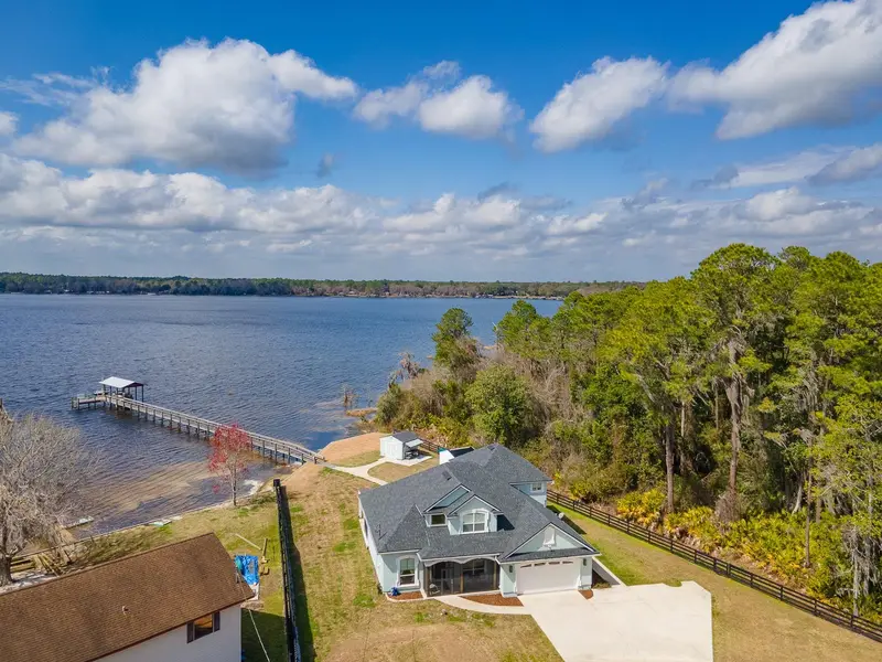 108 Maple Ter, FL