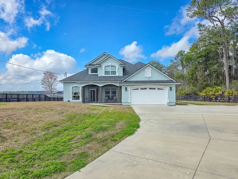108 Maple Ter, FL