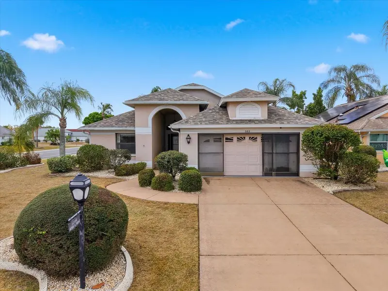302 Northway Dr, FL