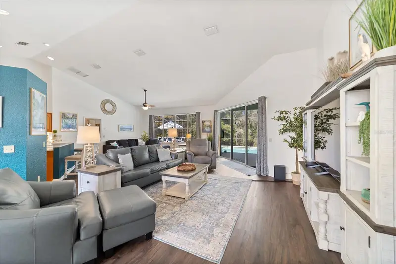 9781 Sw 196th Cir, FL