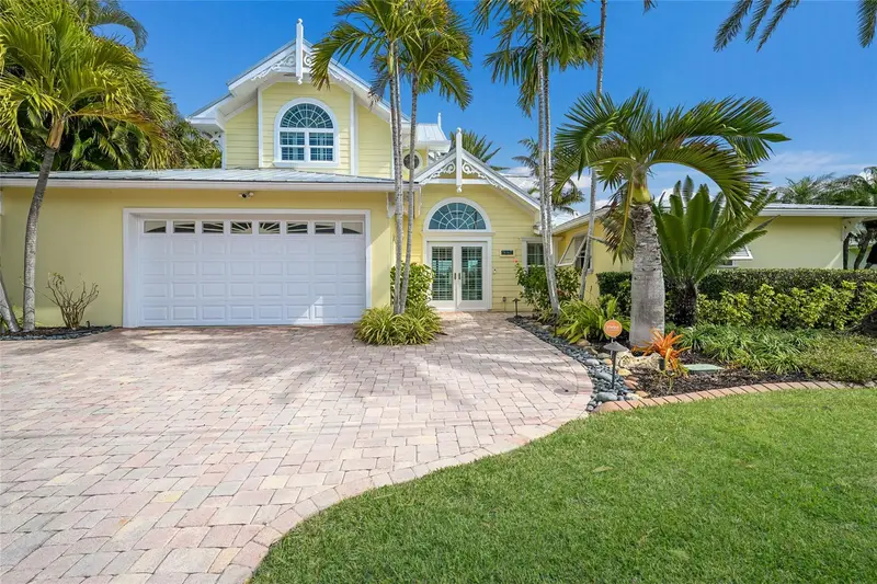 8321 Marina Dr, FL
