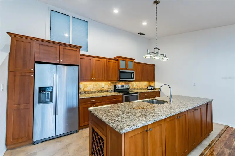 6435 92nd Pl #904, FL