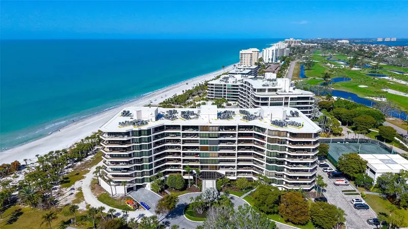 535 Sanctuary Dr #A401, FL