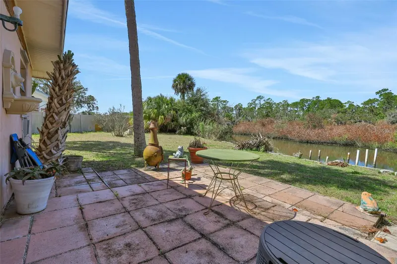 410 Acacia Cir, FL
