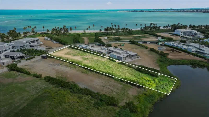 L5 Atlantic Dr 7000 Bahia Beach Dr, PR