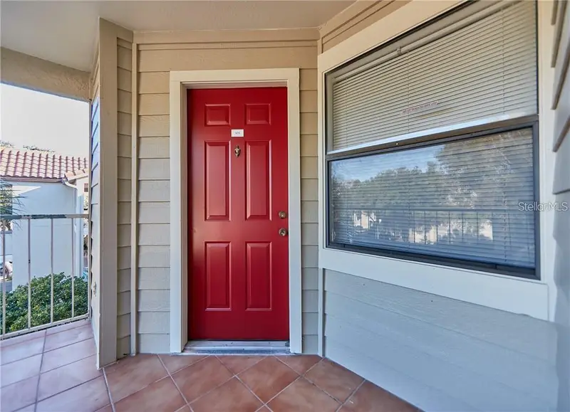 3032 Parkway Blvd #305, FL