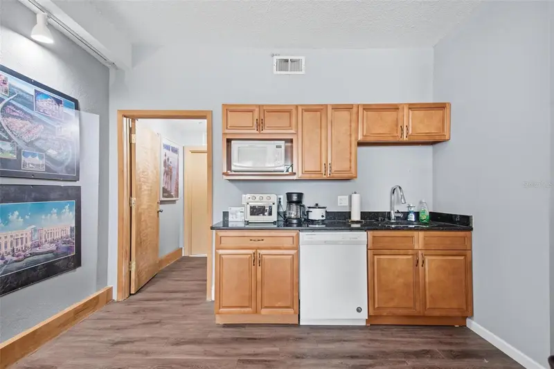 101 Palm Harbor Pkwy #Ob2, FL