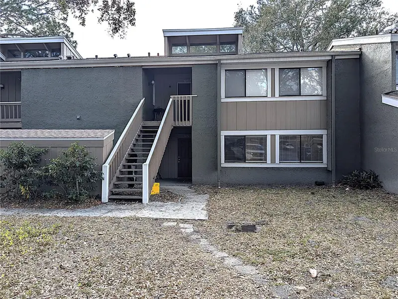 5971 Windhover Dr #7e, FL