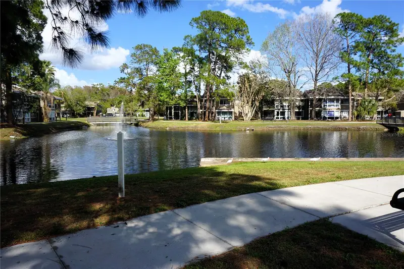 5971 Windhover Dr #7e, FL