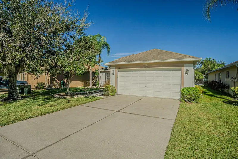 9608 Rolling Cir, FL