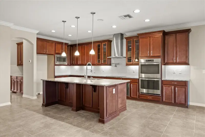 1831 Via Lago Dr, FL