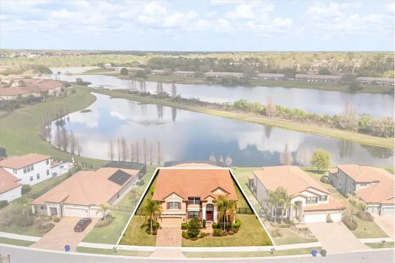 1831 Via Lago Dr, FL