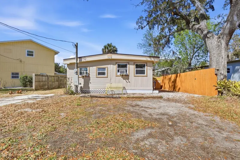 5527 Darlene St, FL