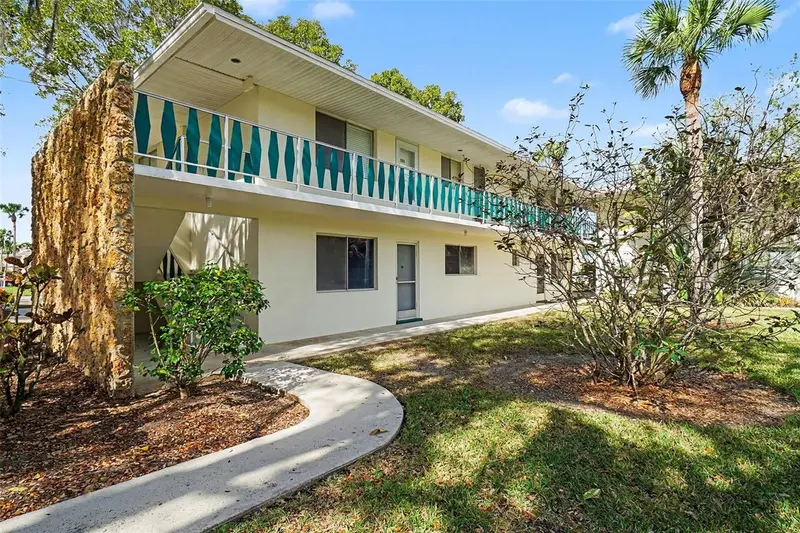 349 Joel Blvd #101, FL